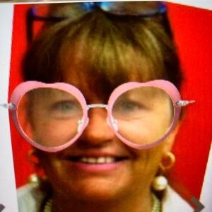 Meet your Posher, Joni